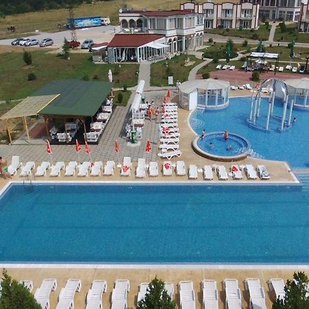Апартаментен Туристически Комплекс Аква Терми Krasznovo Kültér fotó