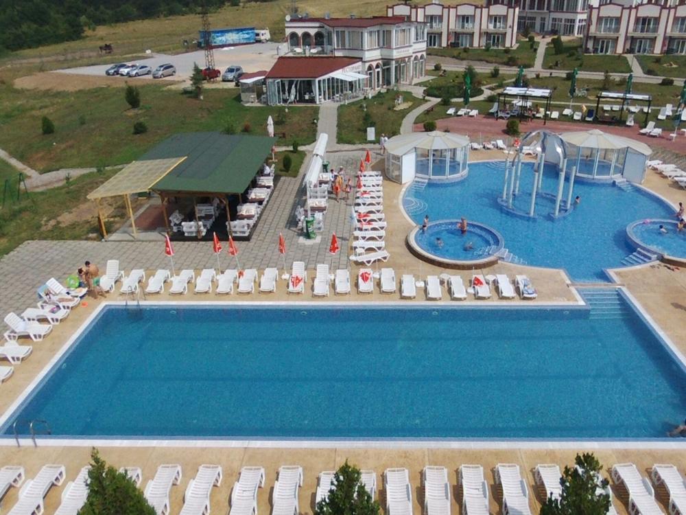 Апартаментен Туристически Комплекс Аква Терми Krasznovo Kültér fotó